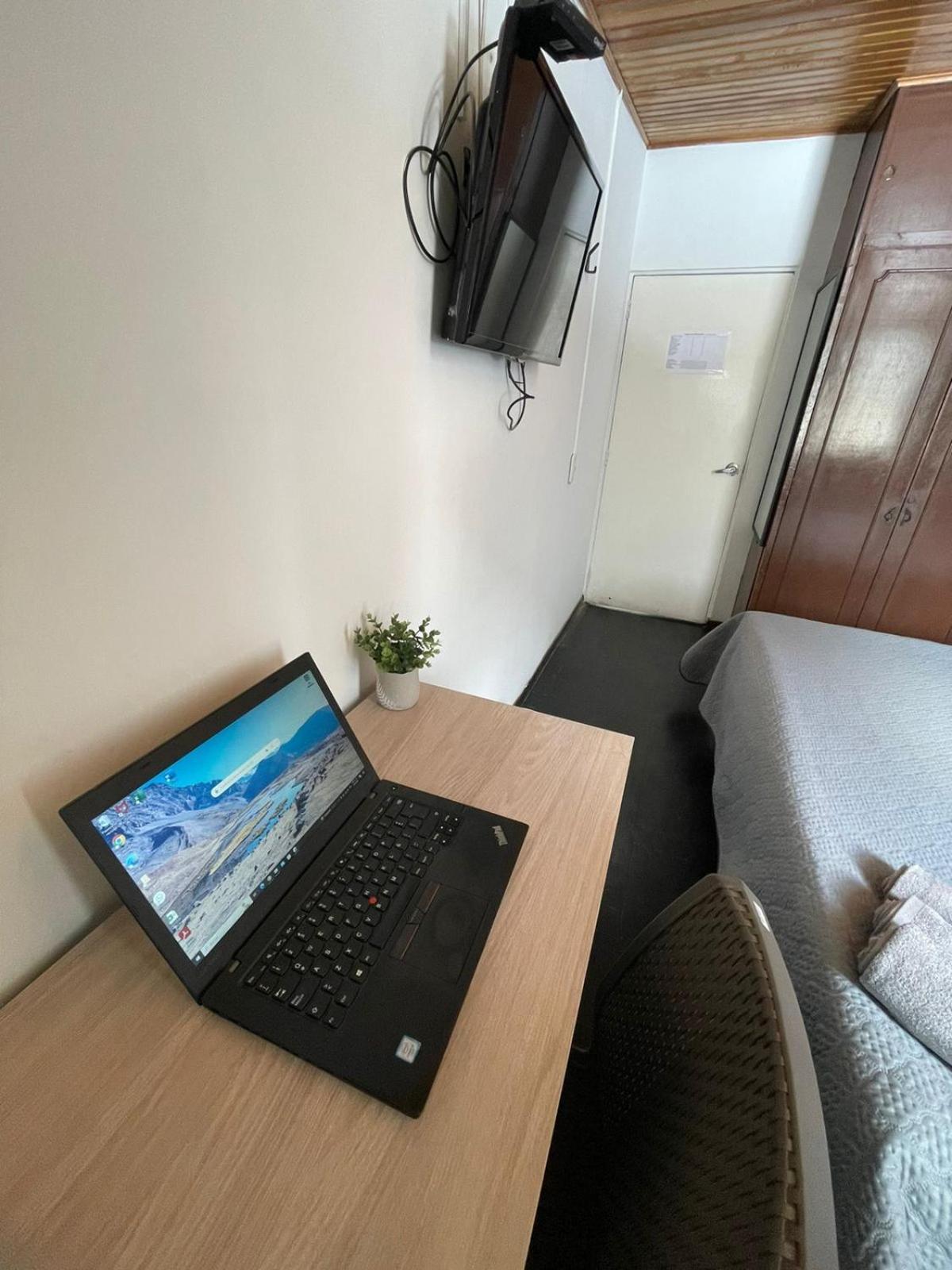 Hostel Av Suba 116 โบโกตา ภายนอก รูปภาพ