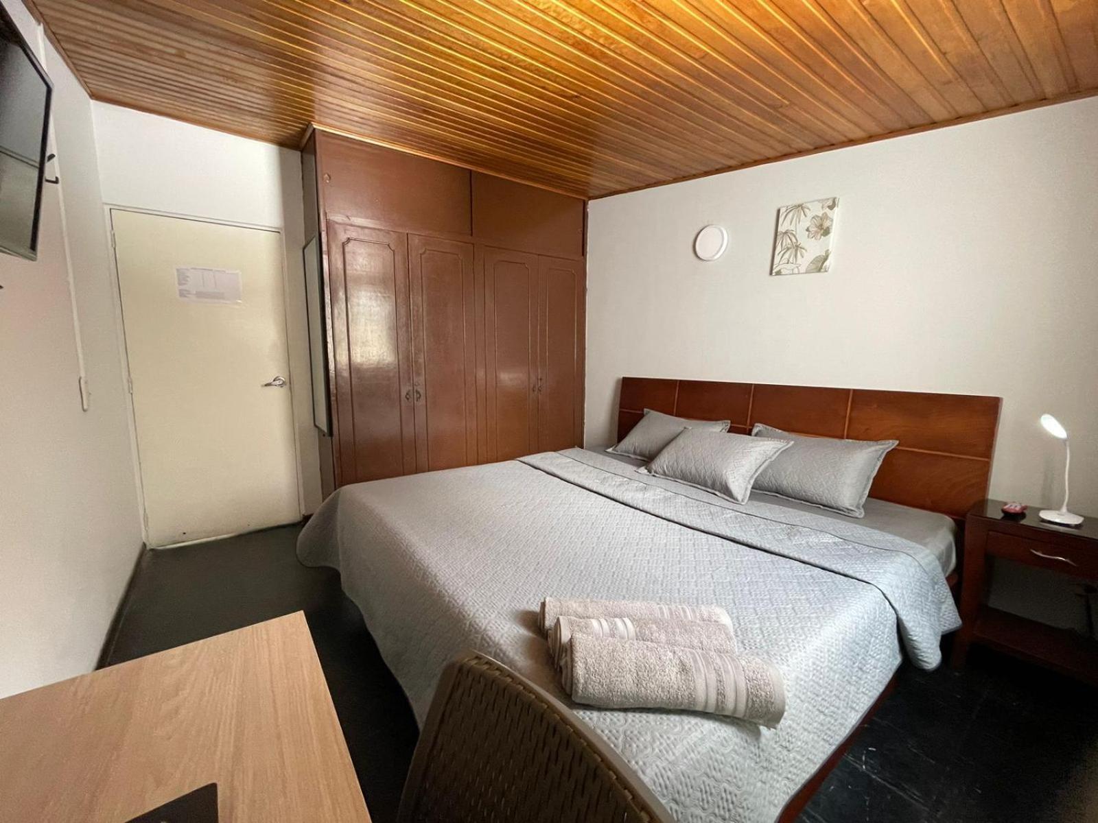 Hostel Av Suba 116 โบโกตา ภายนอก รูปภาพ