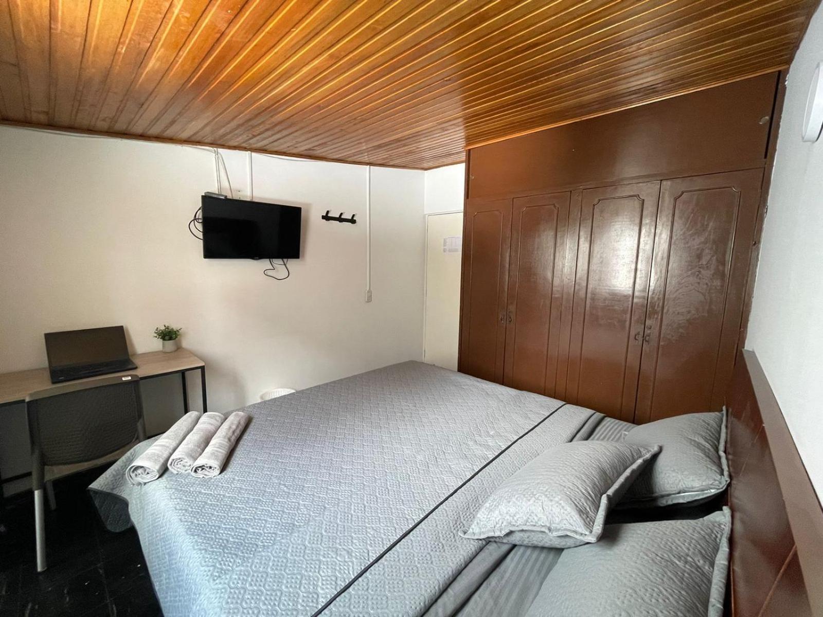 Hostel Av Suba 116 โบโกตา ภายนอก รูปภาพ