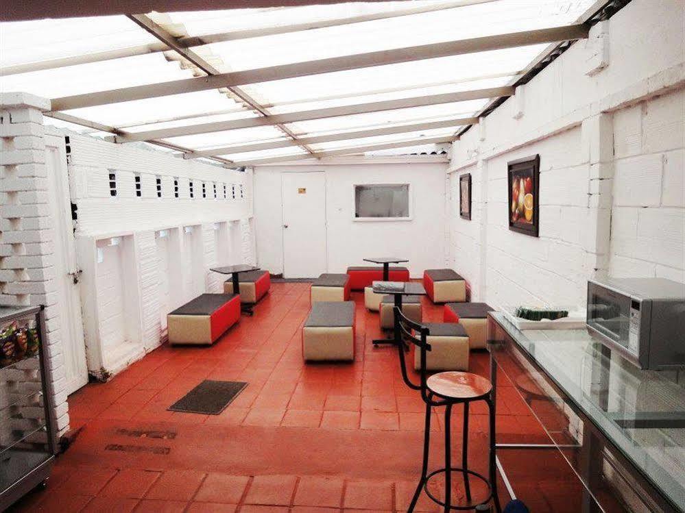 Hostel Av Suba 116 โบโกตา ภายนอก รูปภาพ